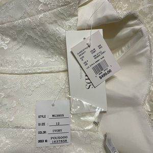 Davids Bridal Wedding Dress